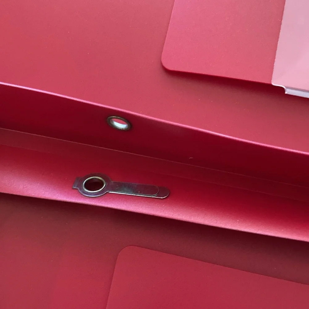 NEW Mead Five Star 2 Pocket Premium Stay Put Folder Red with Dividers Plastic